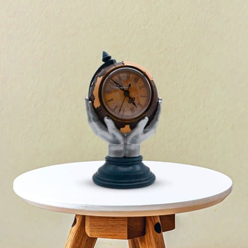 Retro Globe Vintage Resin Table Top Clock